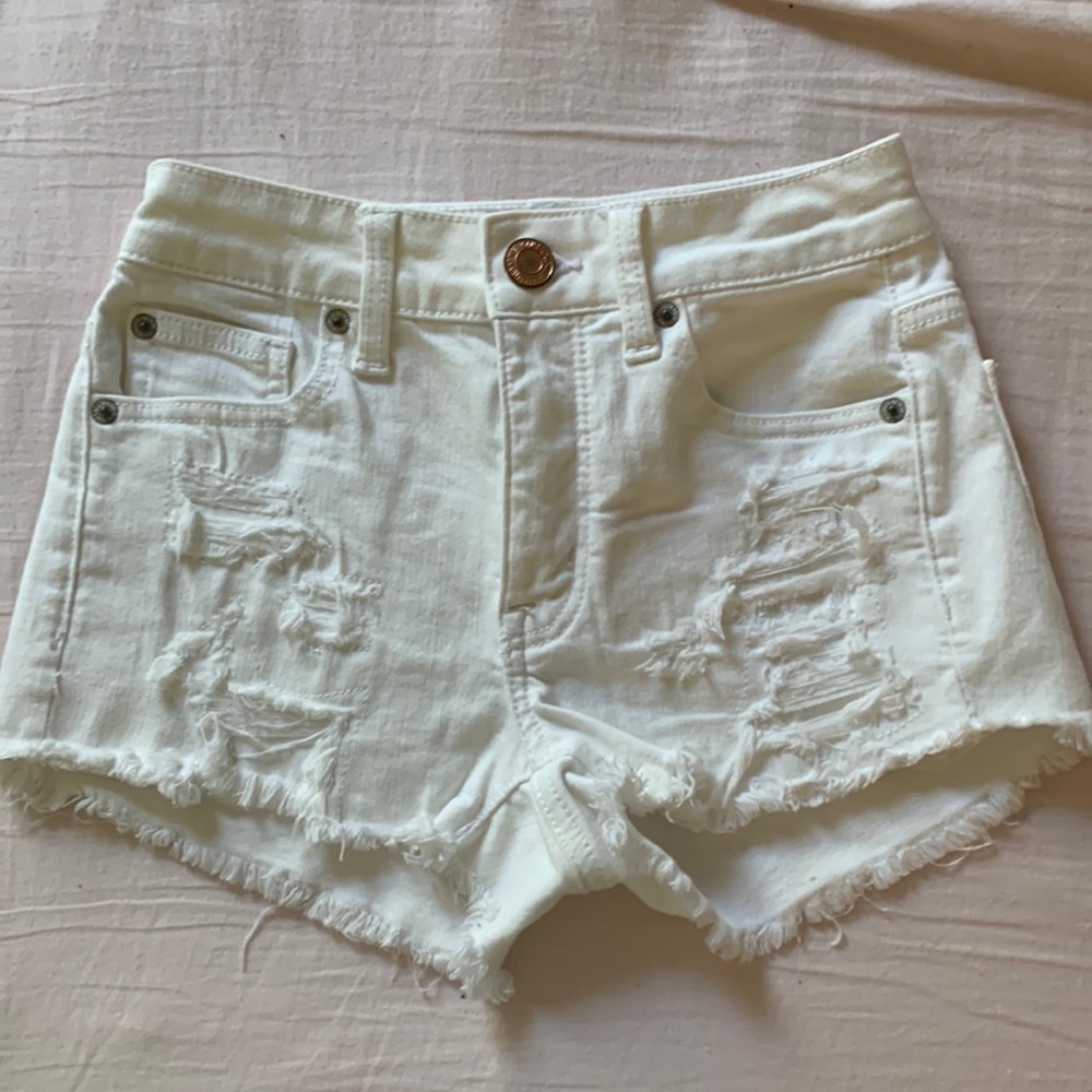 American eagle white shorts